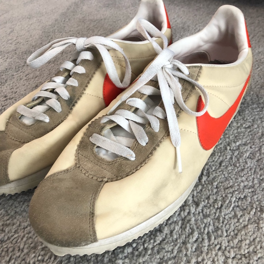 Men’s Nike shoes